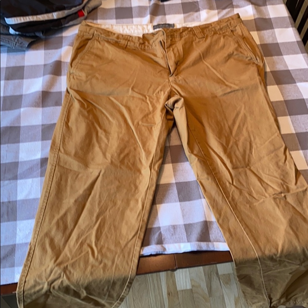 LL Bean Signature Slim Straight Khaki